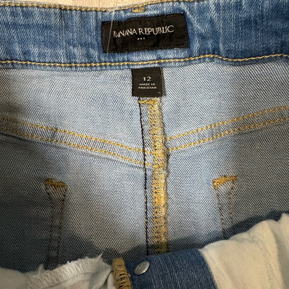 Banana Republic Button Fly Jean Women’s Skirt Size 12 - Picture 4 of 5